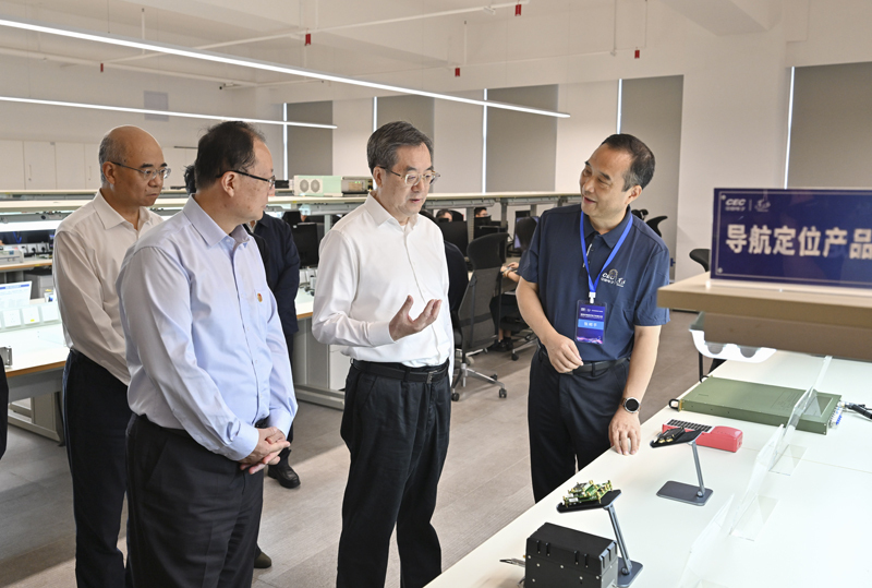 丁薛祥在湖南调研时强调：以科技创新引领产业创新 打造国家重要先进制造业高地